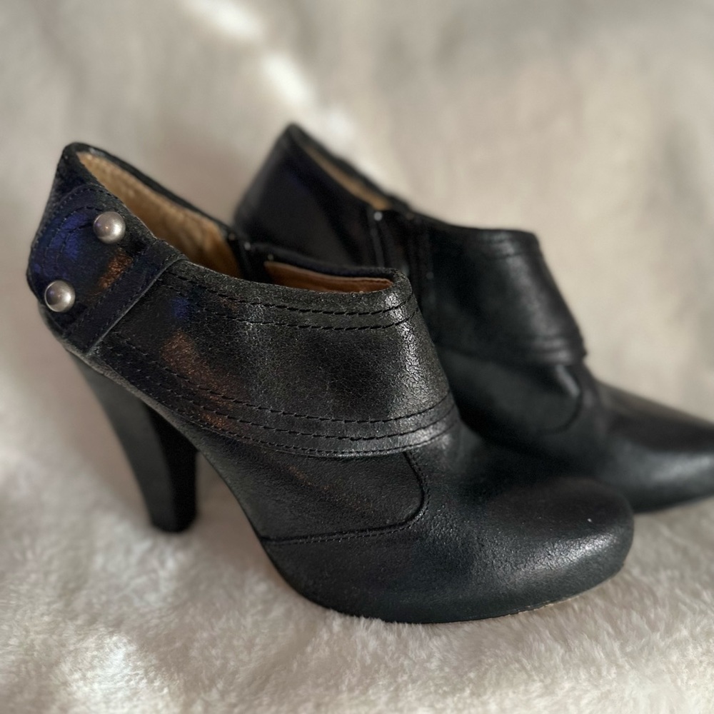 Seychelles Booties - Picture 3 of 7